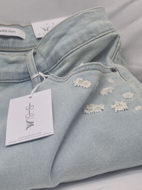 Jessica Simpson Light Blue High-Rise Jeans with White Daisy Embroidery